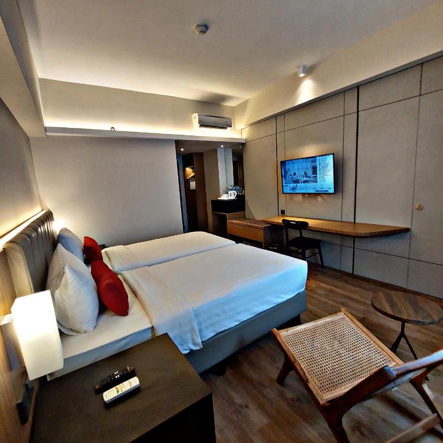 Grand Zuri Pekanbaru Exterior photo