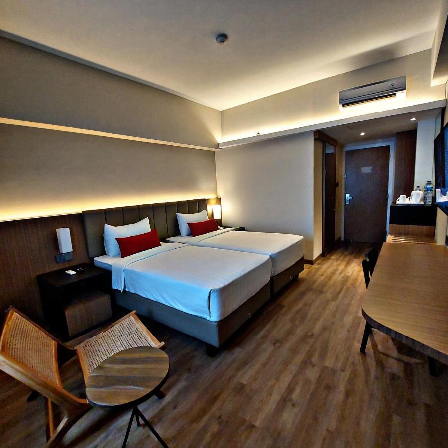 Grand Zuri Pekanbaru Exterior photo
