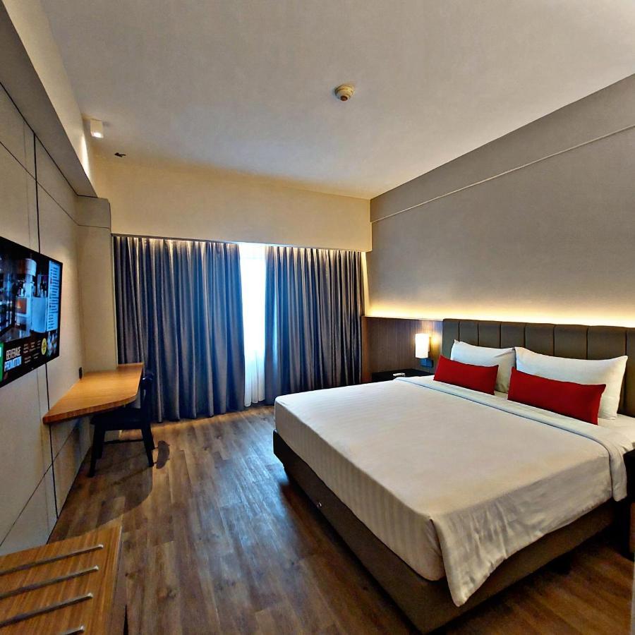 Grand Zuri Pekanbaru Exterior photo