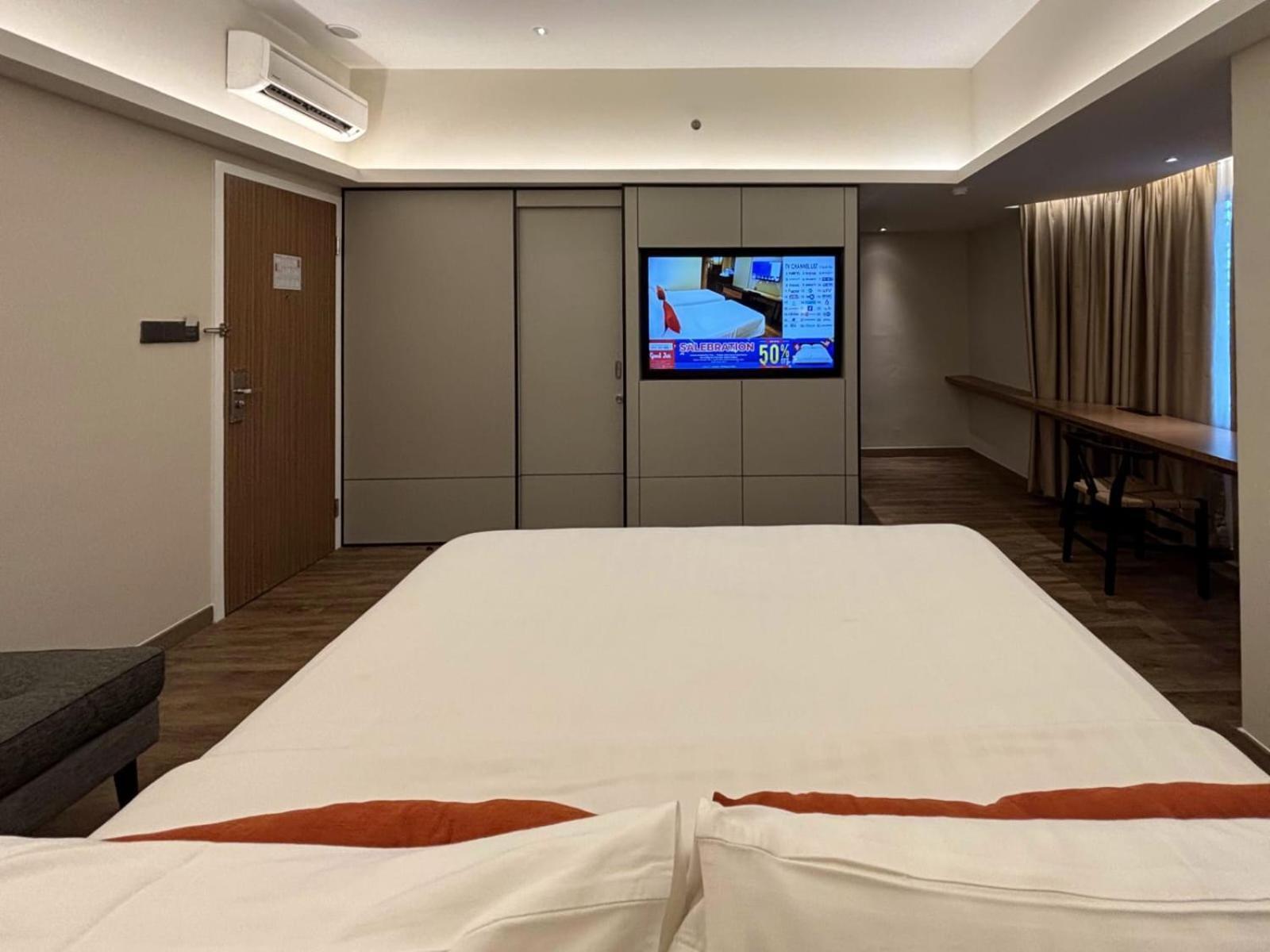 Grand Zuri Pekanbaru Exterior photo