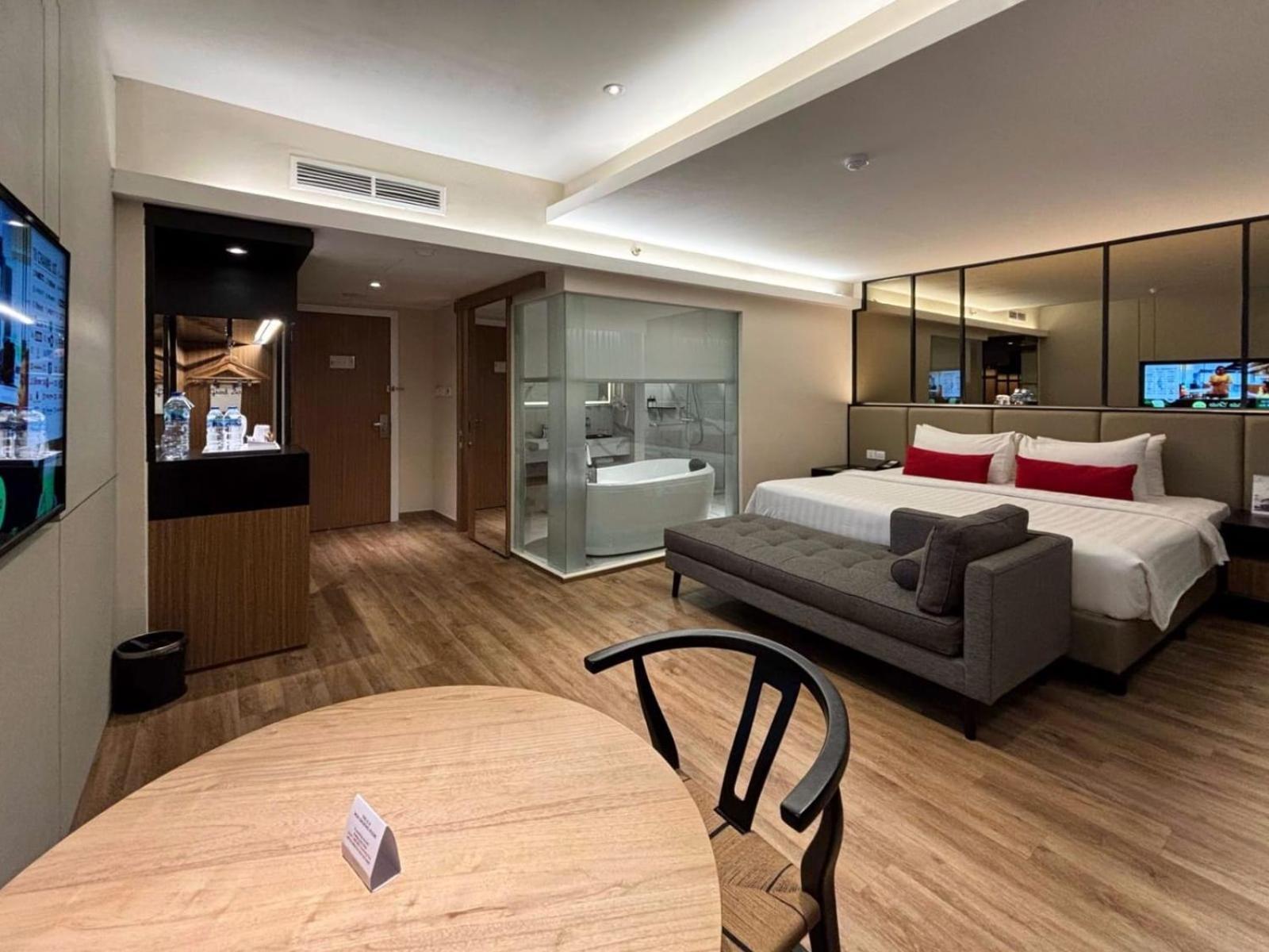 Grand Zuri Pekanbaru Exterior photo